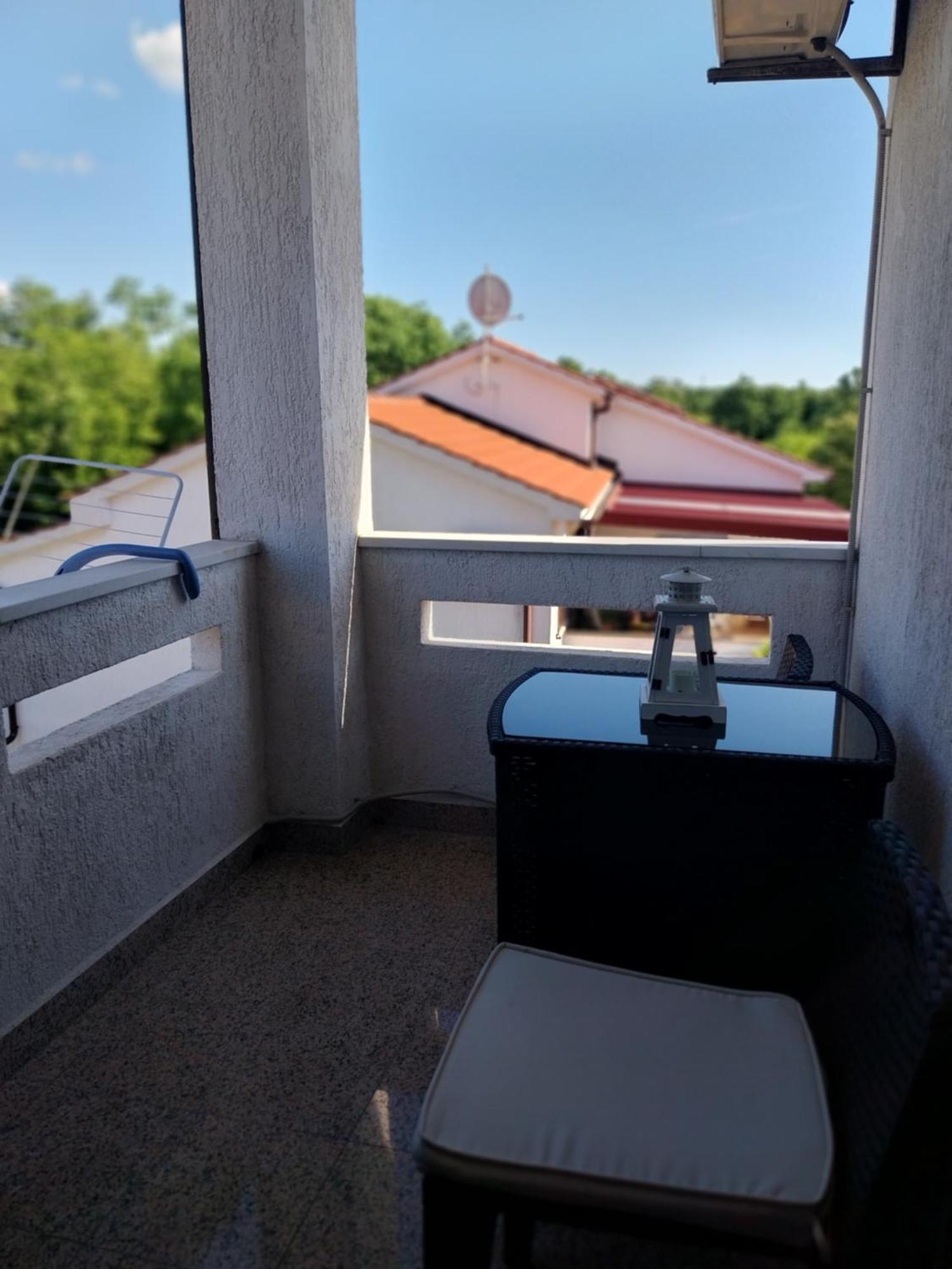 Guest House Lavanda 4 Njivice Bagian luar foto